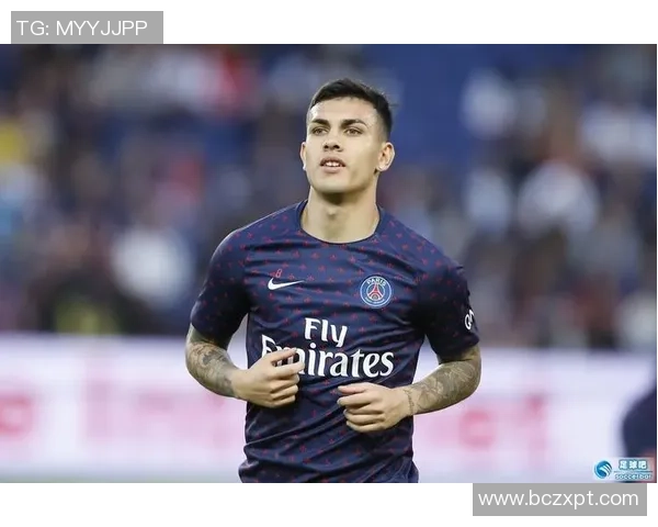 在日本街头偶遇巴黎足球明星的难忘瞬间与精彩对话